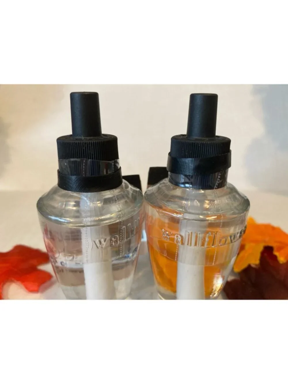 “Mahogany Teakwood” Bath & Body Works 2 New Wallflowers